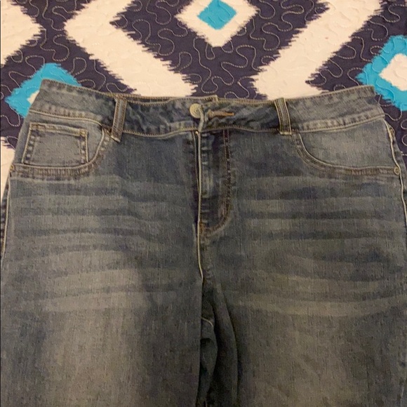 Maurices Jeans - Picture 2 of 4